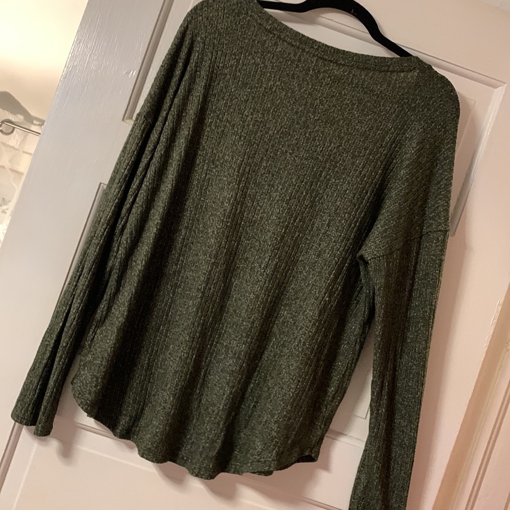XL American eagle soft & sexy ribbed long sleeve stretchy V-neck top - Picture 2 of 4